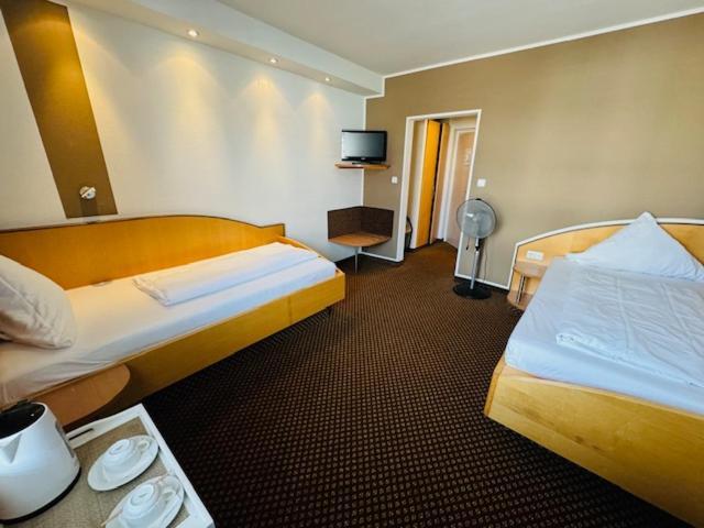 Hotel L'Escala Dreieich Esterno foto